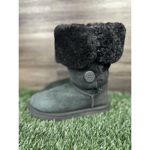 Women's Shoes 7 UGG BAILEY BUTTON TRIPLET Suede & Sheepskin Boots 1873‎ black